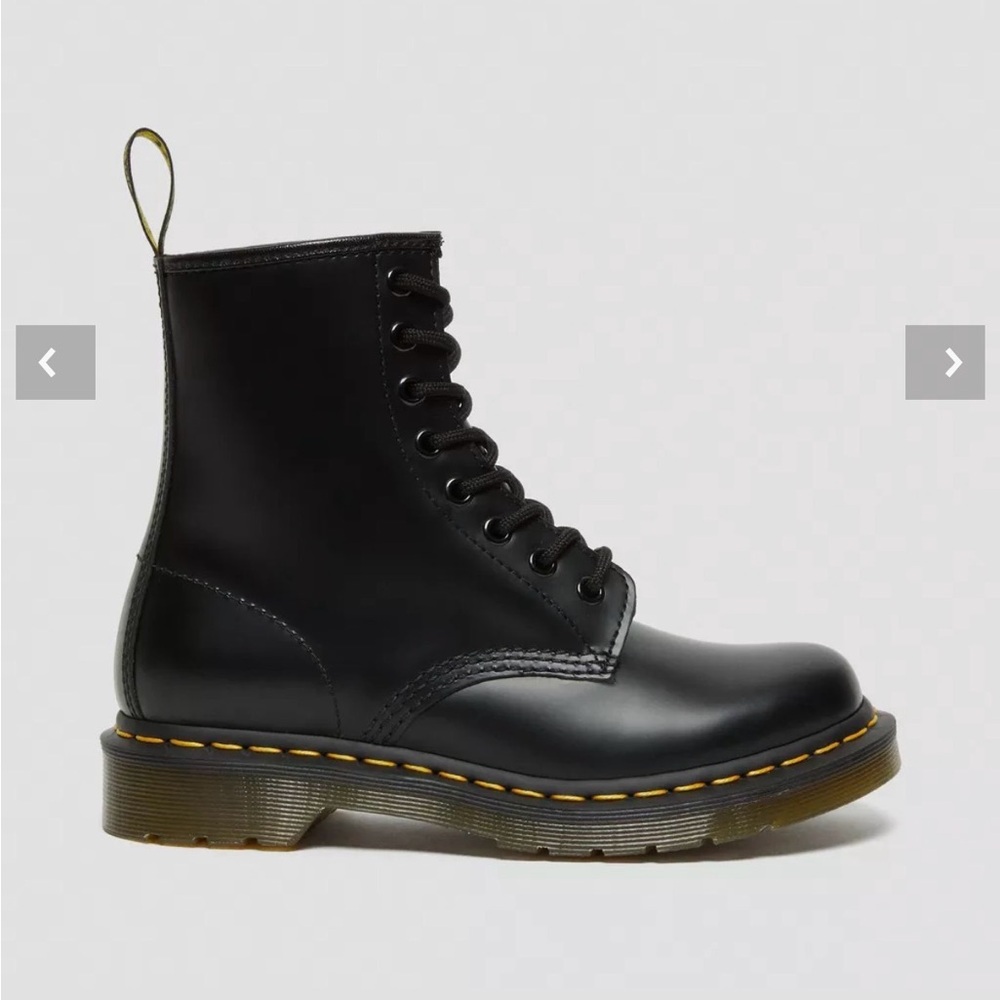 Dr. Martens Black Combat Boots, 1460 Lace up boots, smooth black leather